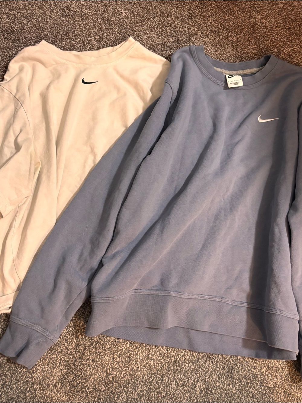Nike Blue Crewneck Sweatshirts & Nike White Boxy Tee
